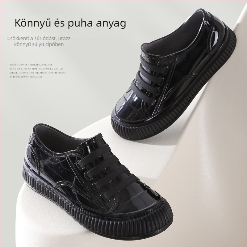 Női PVC esőcsizma, alacsony szárú, vastag talp, lapos sarok, slip-on zárás, tavasz–őszre