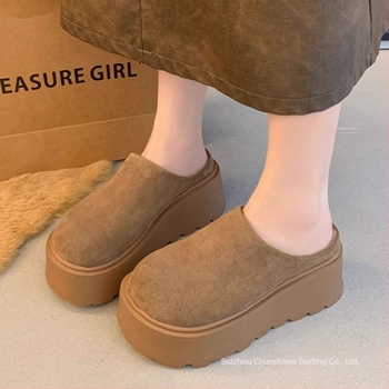 Női vastag talpú, zárt orrú kültéri papucs Birkenstock-stílusban, fleecével bélelt