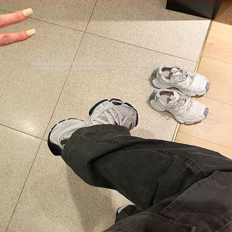 Női bőr- és hálós anyagú magas-talpú sportcipő, 3–7 cm-es magasságú felső rész, gumitalp, PU talpbetét, lélegző, fűző
