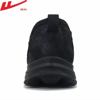 Férfi téli bakancs meleg béléssel, csúszásmentes PU talppal, felső része szintetikus bőrből, vastag talp a mindennapi kényelemért