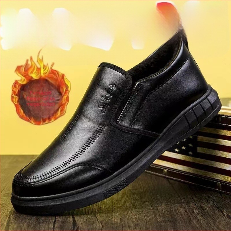 Férfi üzleti cipő slip-on, felsőrész: műbőr, talp: gumi, orr: kerek, bélés: szövet