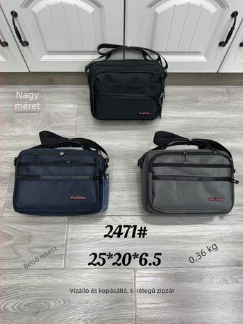 Voyage nylon férfi válltáska utazáshoz, tárolható