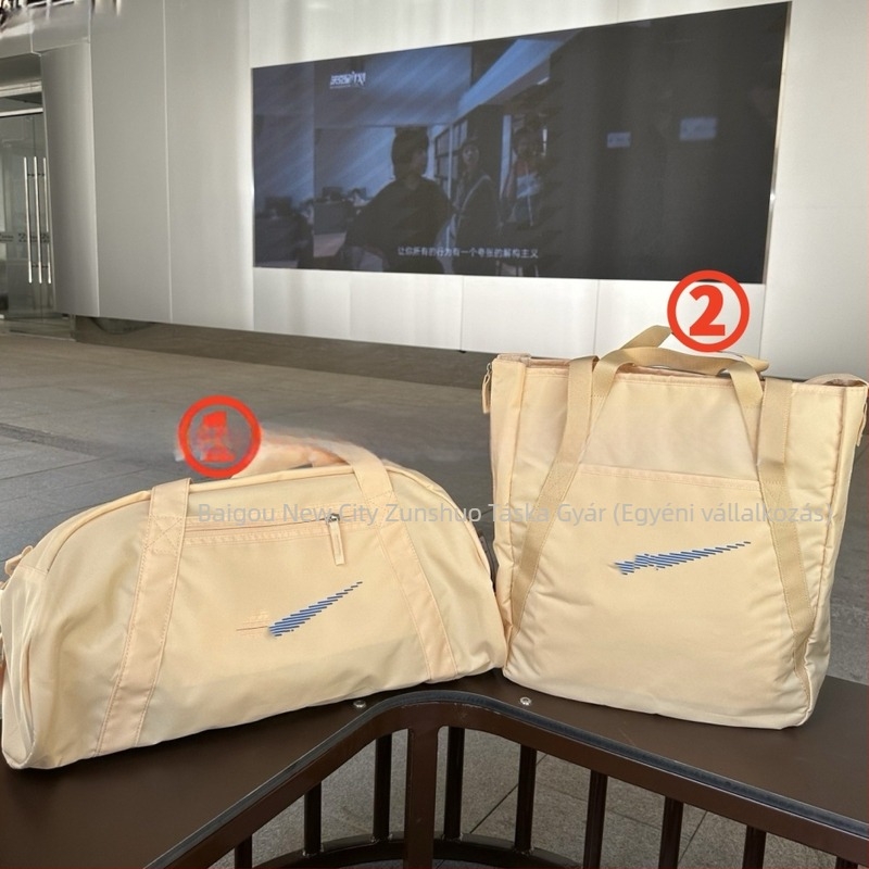 Uniszex nylon utazó- és edzőtáska, bővíthető kapacitás 36-55L, váll/crossbody pánt, poliészter bélés