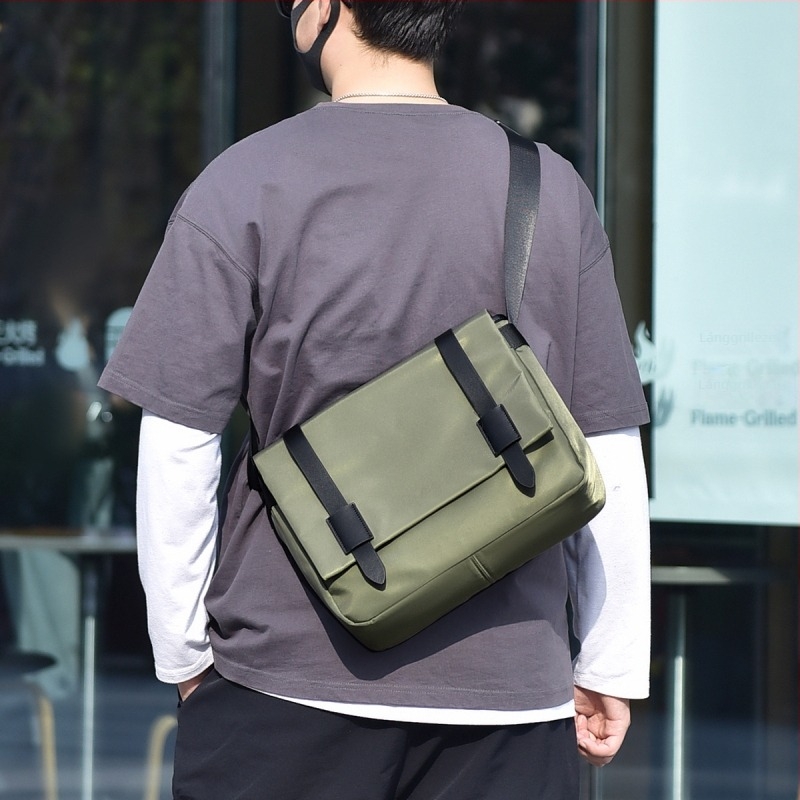 Férfi crossbody táska Oxford anyagból, vízálló, kopásálló, ultra könnyű, 14 colos laptophoz