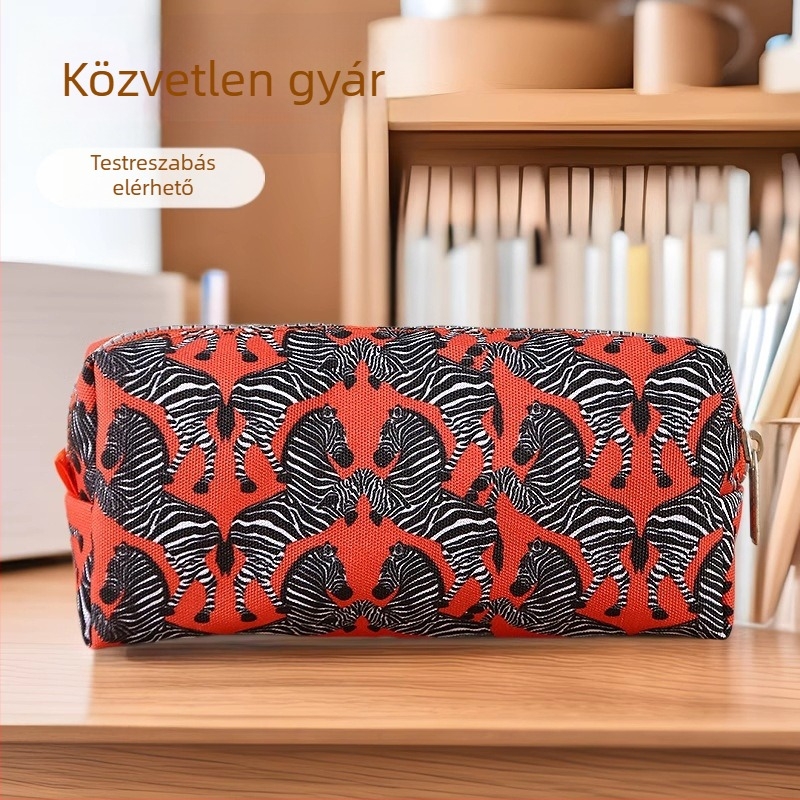 Sminktaska vászonból anime mintával, zip nyílású, 20 L alatti kapacitás, vízálló