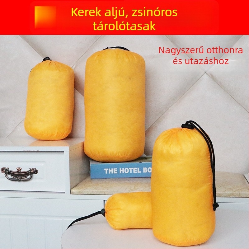 Tömörítő tárolózsák pufi kabát számára húzózsinóros zárással – utazási ruhák rendezése