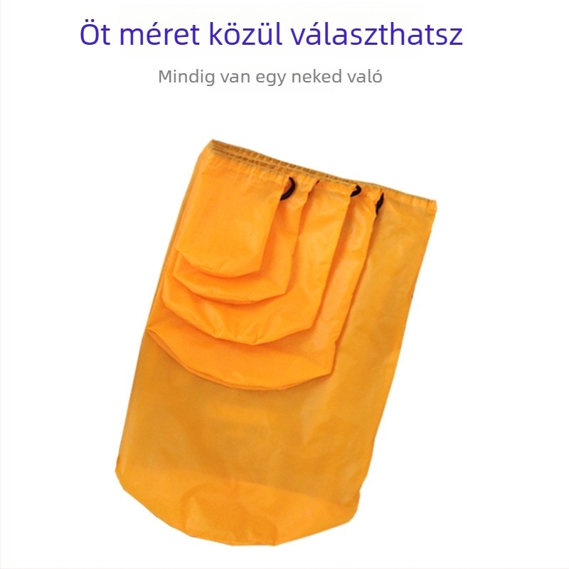 Tömörítő tárolózsák pufi kabát számára húzózsinóros zárással – utazási ruhák rendezése