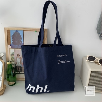 Vászon Tote táska, városi minimalist stílus, nyitott felső rész, belső zsebek telefonhoz és ID-hoz