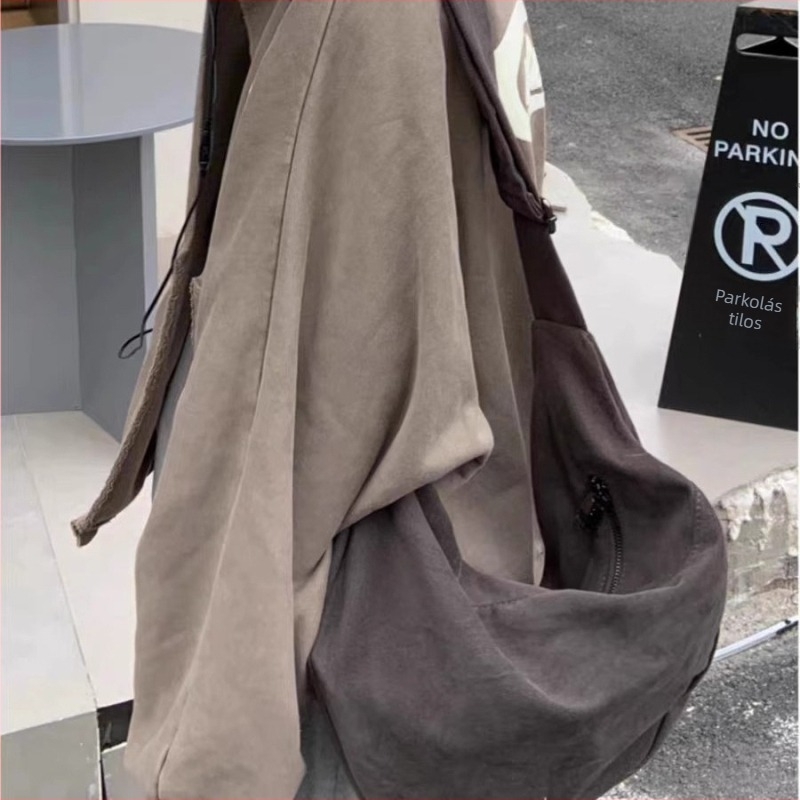 Uniszex crossbody tote táska – nylon külső, cipzáras záródás, vászon bélés, ovális forma
