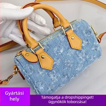 Denim keresztpántos táska – párnás forma, cipzár, vászon bélés, egy vállpánt, városi egyszerűség, 11212