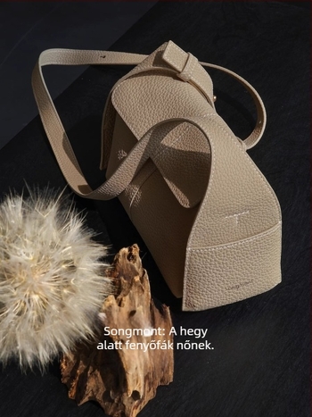 Crossbody hobo táska - valódi bőr, belső bélés: borjú split bőr, vízszintes négyszögletes forma, mágneszár, belső zseb a telefonhoz és azonosítóhoz