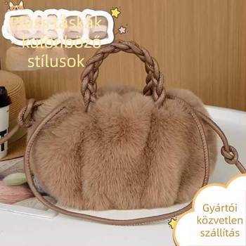 Puhas plüss felhő alakú crossbody táska mágneszáras, vízszintes négyzetes forma, laptopzseb, egy vállpánt