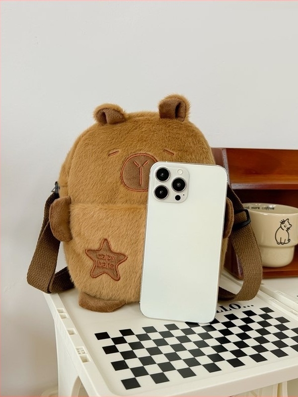 Capybara plüss crossbody táska - velúr, belső nylon bélés, mindennapi használatra, 2025 tavasza