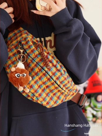 Női japán stílusú csípő táska, 2024-es új modell, könnyű gyapjú crossbody Chanel-stílust idéző