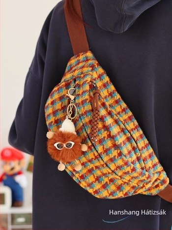 Női japán stílusú csípő táska, 2024-es új modell, könnyű gyapjú crossbody Chanel-stílust idéző
