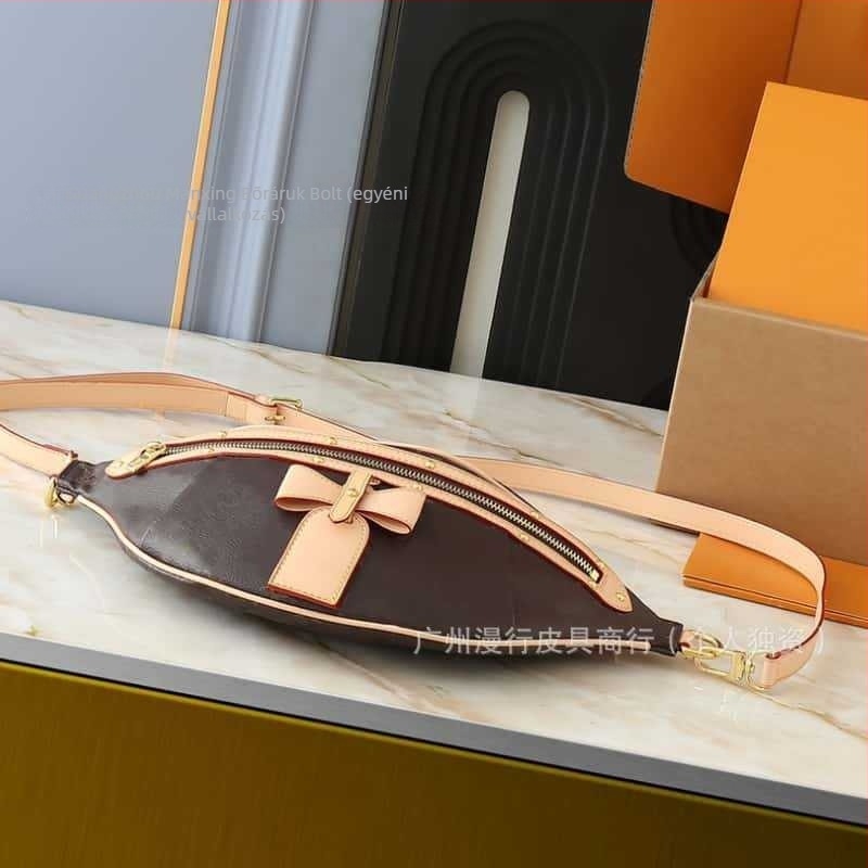 Valódi bőrből készült crossbody táska utcai divat stílusban, vászon belső, cipzáras zárás, fedeles táska