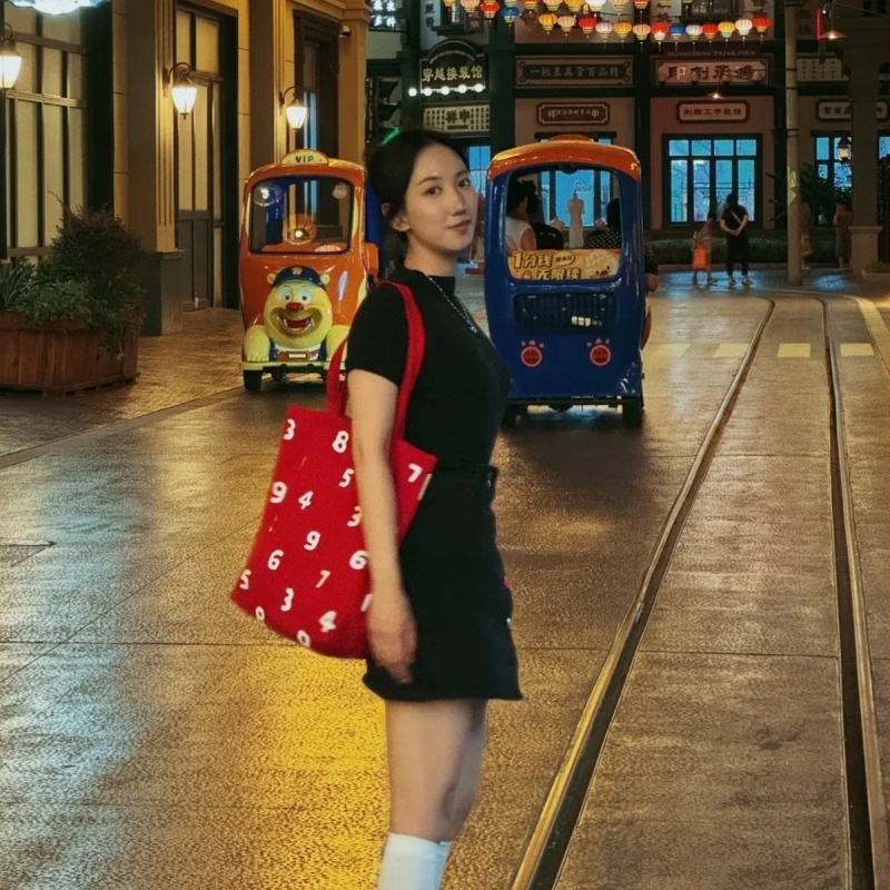 Női pamutvászon táska betűkkel hímzett, összecsukható crossbody nylon vállpánttal