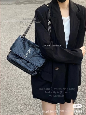 PU bőr crossbody táska, romb mintázat, láncos vállpánt, felső kupakos záródású, belső zsebek: cipzár, telefon és ID zseb