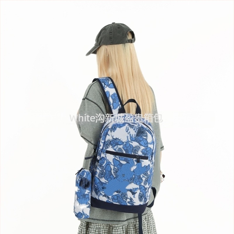 Uniszex utazótáska, vízálló nylonból, 20–35 L kapacitás, 12 hüvelykes laptop-kompatibilitás, csíkos minta