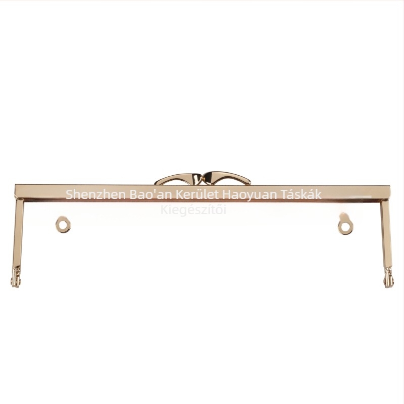 DIY pénztárca keret hardver: fishtail fej és kutya fej profilokkal; lyukak kézzel préselve és csavarokkal (Vas; 2023 tavasz; Táska kiegészítők)