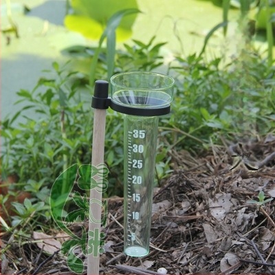 Kerti kültéri esőmérő, műanyag, egycsatornás kialakítás, méri az eső mennyiségét