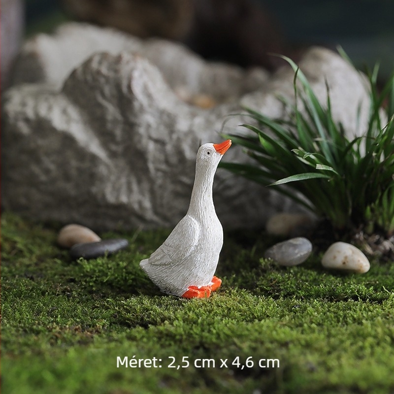 Moha mikrotájkép aranyos kis kacsa dísz — gyanta dekoráció a kertbe