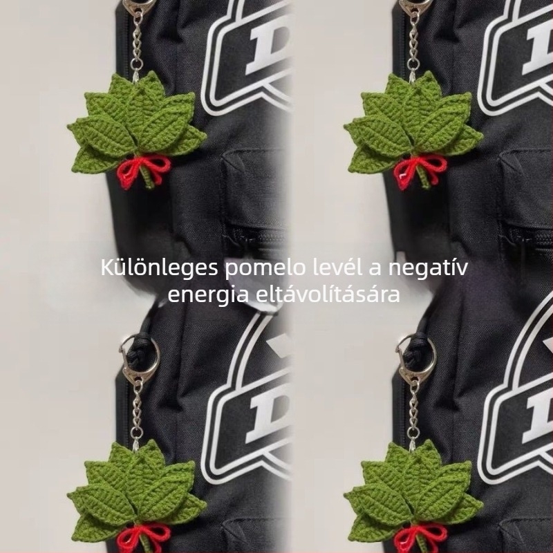 Kulcstartó grapefruit levél motívummal, kézzel horgolt, plüss anyag, aranyos stílus