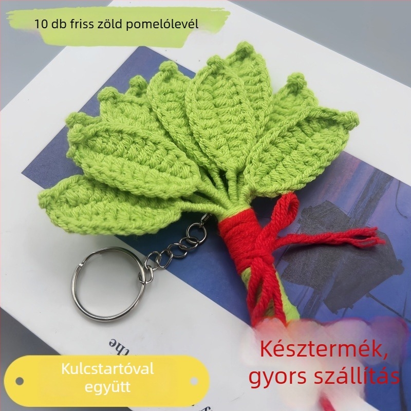 Kulcstartó grapefruit levél motívummal, kézzel horgolt, plüss anyag, aranyos stílus