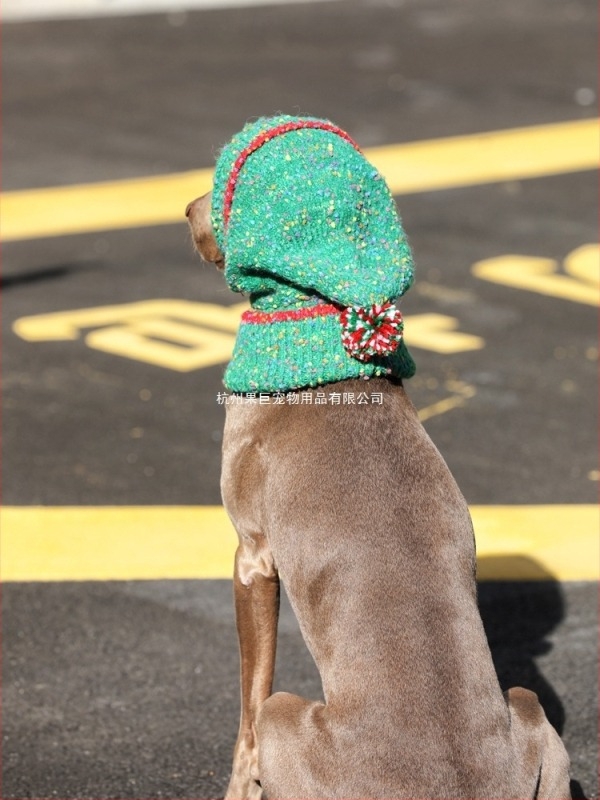 Kutyáknak készült karácsonyi kötött elf sapka – téli sapka színes pöttyökkel, aranyos nagy- és kistermetű kutyák számára (Labrador, Dobermann, Golden Retriever)