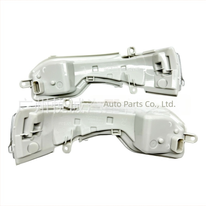 Infiniti Q50/Q70/QX30/Q60-hoz visszapillantó tükör jelzőfénnyel — 12V, sík tükör, ABS burkolat, modellek 26160-4GA0A / 26165-4GA0A