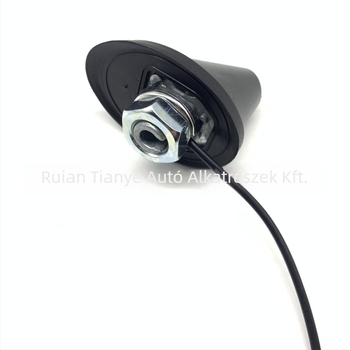 Autó rádióantenna, tetőalap M5, AM/FM, jel erősítés, 12V plug-in, Volkswagen