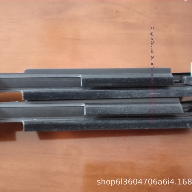 PVC autóüveg tömítőszalag Toyota Pradohoz (LC80 LC100 LC120 LC150 LC200) – Qingxu