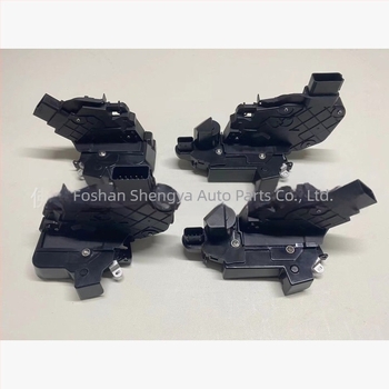 Land Rover Teljes ajtózár központi zár rendszer LR014100 LR013890 LR014101 LR013892