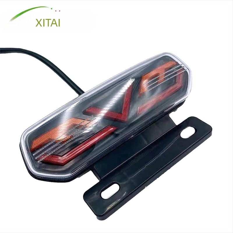 LED hátsó lámpa elektromos autókhoz és motorkerékpárokhoz, hátsó ködfény és féklámpa