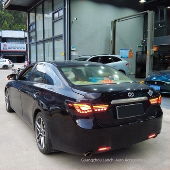 LED hátsó lámpa Toyota Reiz 2010-2012 – Dragon Scale dizájn, soros irányjelző, 12V, 10W, 3000lm, IP68, PC lencse