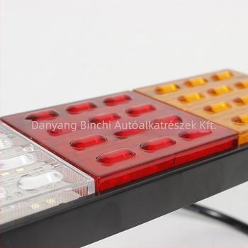 LED hátsó lámpa kamion/trailer modell, 36LED modell, 24V/12V, 0,06 A, 50 000 óra, 1000 lm, 6000K