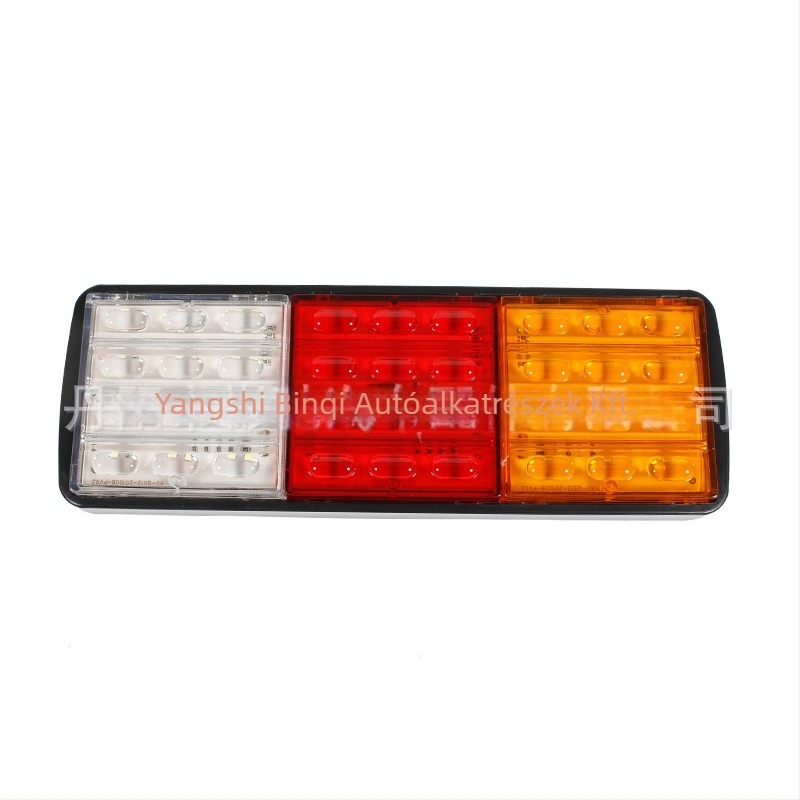 LED hátsó lámpa kamion/trailer modell, 36LED modell, 24V/12V, 0,06 A, 50 000 óra, 1000 lm, 6000K
