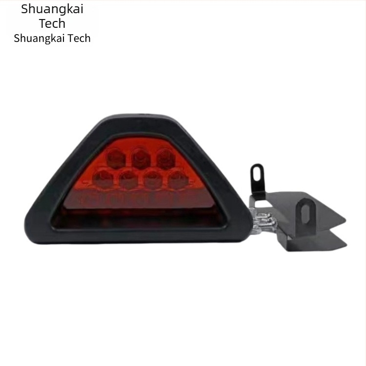 Universális 12V LED autófék lámpa intenzív villanó figyelmeztetéssel