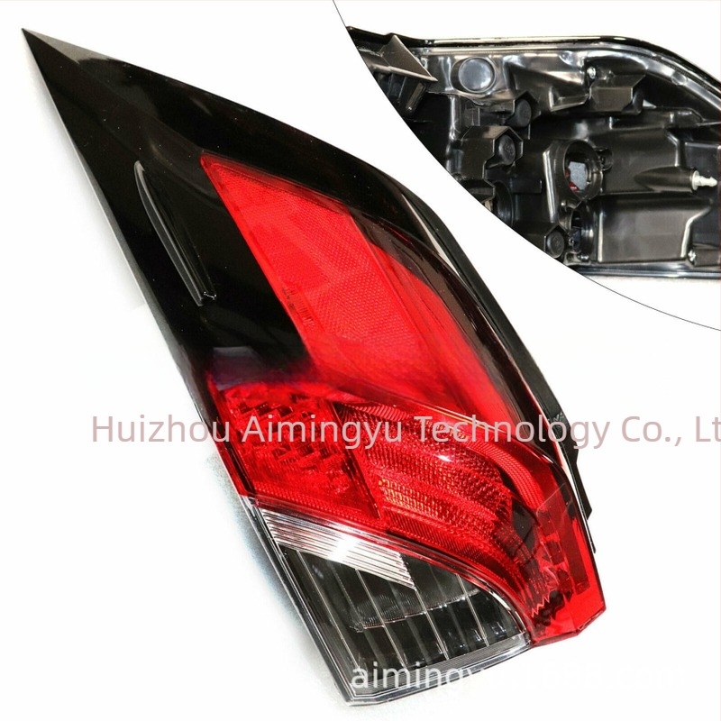 Toyota RAV4 2019–2021 hátsó külső lámpa — hátsó külső fény, féklámpa és indexlámpa; PC+PP, 12V, 55W