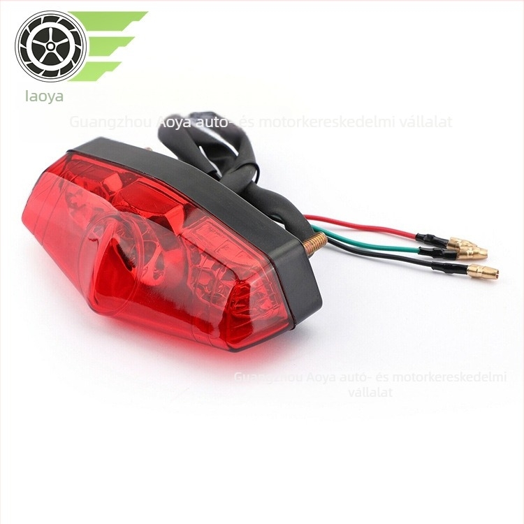 Motorkerékpár hátsó lámpa, négyzet alakú modell, 12V, ABS ház és szalmából készült lámpa