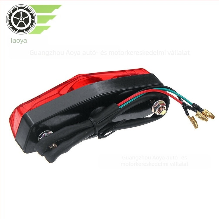 Motorkerékpár hátsó lámpa, négyzet alakú modell, 12V, ABS ház és szalmából készült lámpa