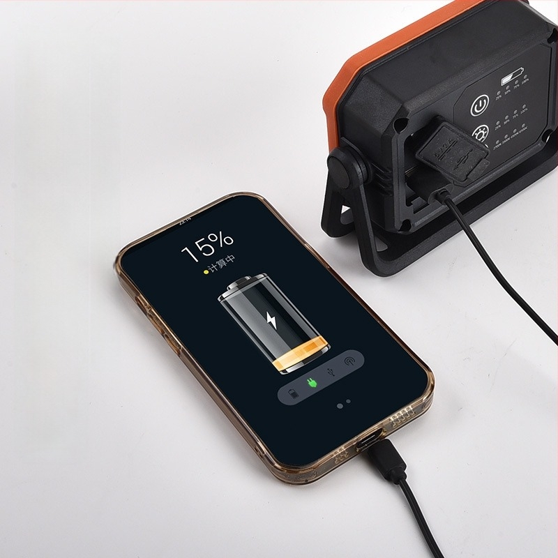 Mini hordozható kültéri munkalámpa mágneses kampóval, 5W, 4400 mAh akkumulátor, USB töltés, hatótávolság 100–200 m, Nylon + TPR