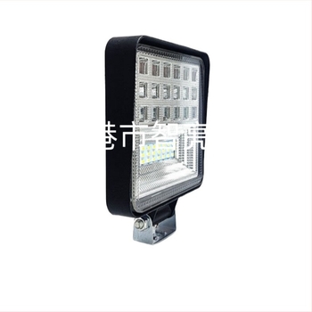 Négyzet alakú LED autó elsőfényszóró, modell Zc-126w, 126W, 10-60V, 6720 lm, 50 000 óra