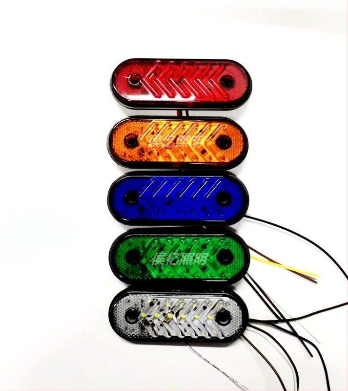 LED oldalsó fény teherautók és autók számára, modell Flashing cable side light, teljesítmény 6W, feszültség 12–24V, fényáram 250LM