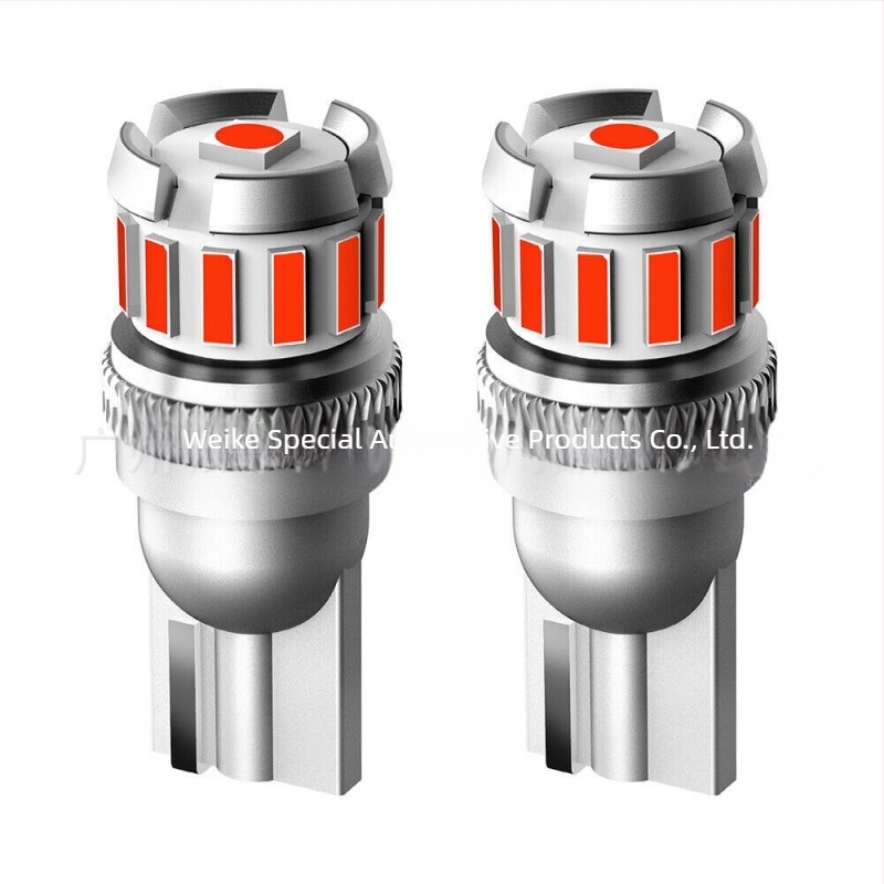 T10 LED izzó autóhoz: széles világítások, belső olvasó világítás és csomagtérajtó világítás; LED 4014+3030, 6000–7000K, 10–30V, 209 lm