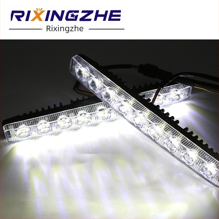 Nagyfényű LED nappali menetfények az autó hűtőrácsához, irányjelzők és 9-LED lencsés ködfények