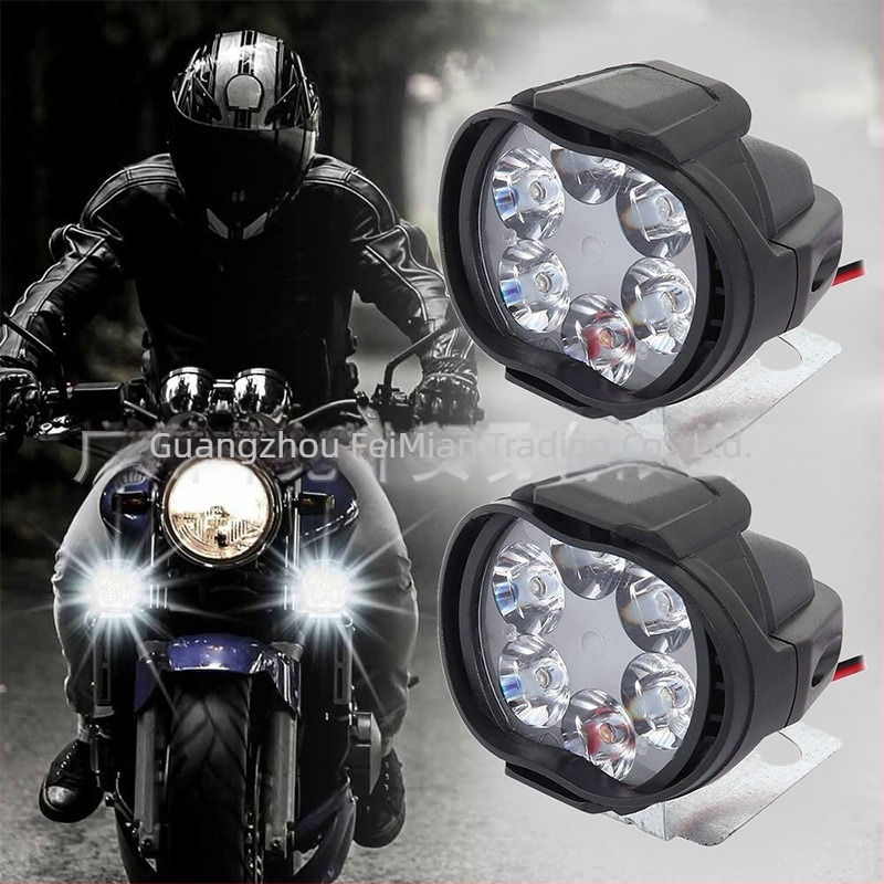 Motorkerékpár LED spotlámpa — 6 LED-es külső fényszóró, 12V, 18W, 800LM, IP65, anyag: műanyag + vas tartó, modell 005