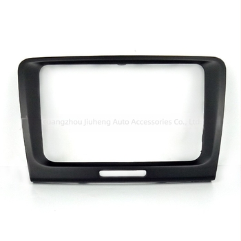 Skoda Superb 2009–2014 kettős DIN autórádió panel keret