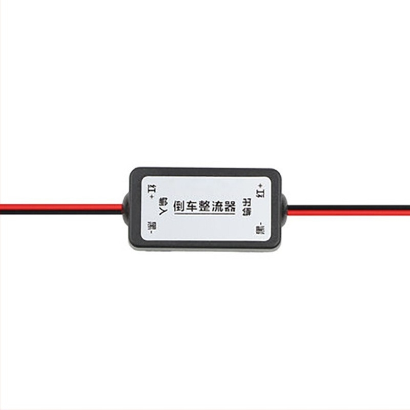 VW/Audi hátsó kamera interferencia szűrő – 12V, 1W, műanyag