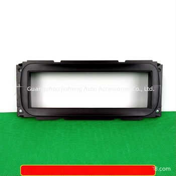 Plasztikus autóhifi CD-hez frontpanel keret Jeep Grand Cherokee, Wrangler és Dodge — 300 g, Peakness autóalkatrészek
